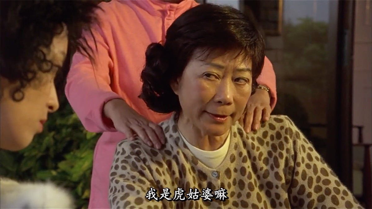 打麻將規則12有網友說出這句守則!這句意思就是即使贏了牌也就不要在對話中取得高位!當贏了牌還要炫耀自誇,就會令人聽起來很不滿,容易惹人生氣~在麻將局裏那麼多的聊天機會,好好把握時間進一步了解對方,表示誠意更好!