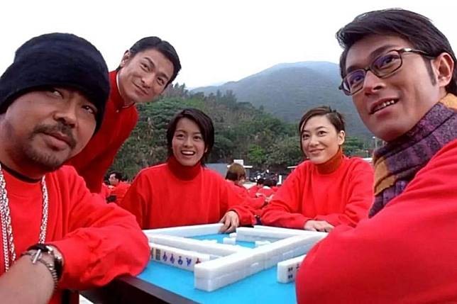 打麻將規則2有網友建議一招必殺技就是就算贏了一點錢也好,也不要當作是自己的,把錢拿去買一些家電或水果等等體面的禮物帶上岳父家裏豈不是贏盡他的心了嗎?無論是物質還是不物質的人,收到禮物還是會覺得開心啊~而且過門也是客,買禮物到女友家也是禮儀之表,完全不會失禮貌喔!