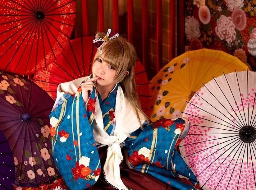 【偽娘整容】她也大方分享了自己為何會愛上了女裝Cosplay,原來是4年前在網上看到了另一位男變女裝Cosplayer (けんたん氏︎︎︎)的啟發