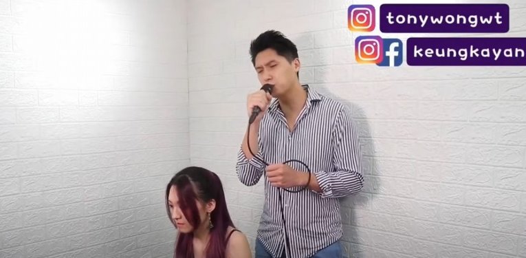 王浩信弟弟7他的態度也非常熱血,在他的社交平台上也常常發佈一些正能量的帖子,也經常自己拍攝一些唱歌片上網。