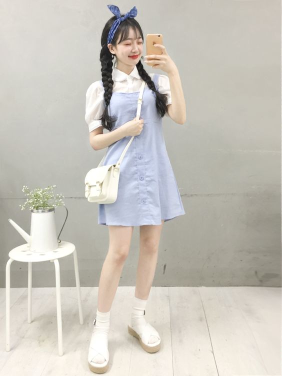 【男生討厭女生穿搭】不過不管多漂亮的頭箍,原來在男生眼中都是過分幼稚的搭配,而且有點似是在裝可愛的感覺