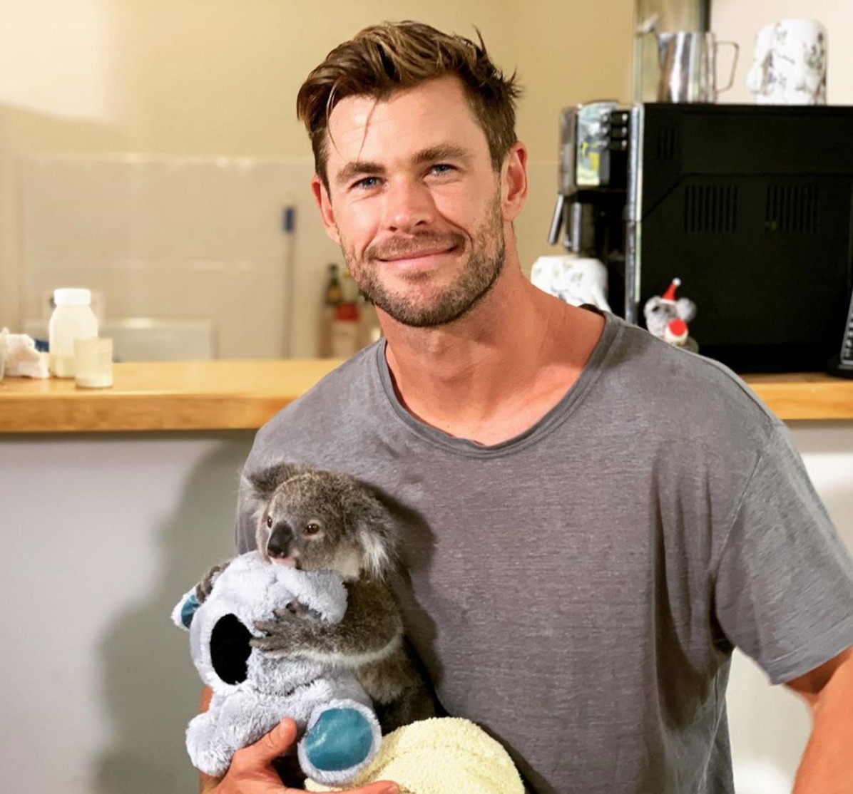 Chris Hemsworth早前因亂入澳洲當地的天氣預報而成為熱話