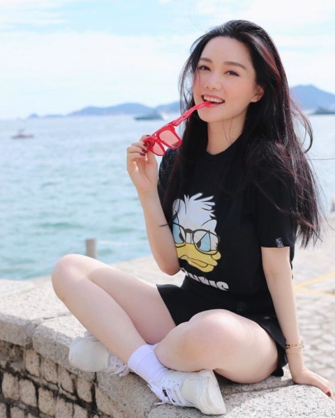 在馬國明與湯洛雯的戀情中,我們亦不時看見他們的情侶單品
