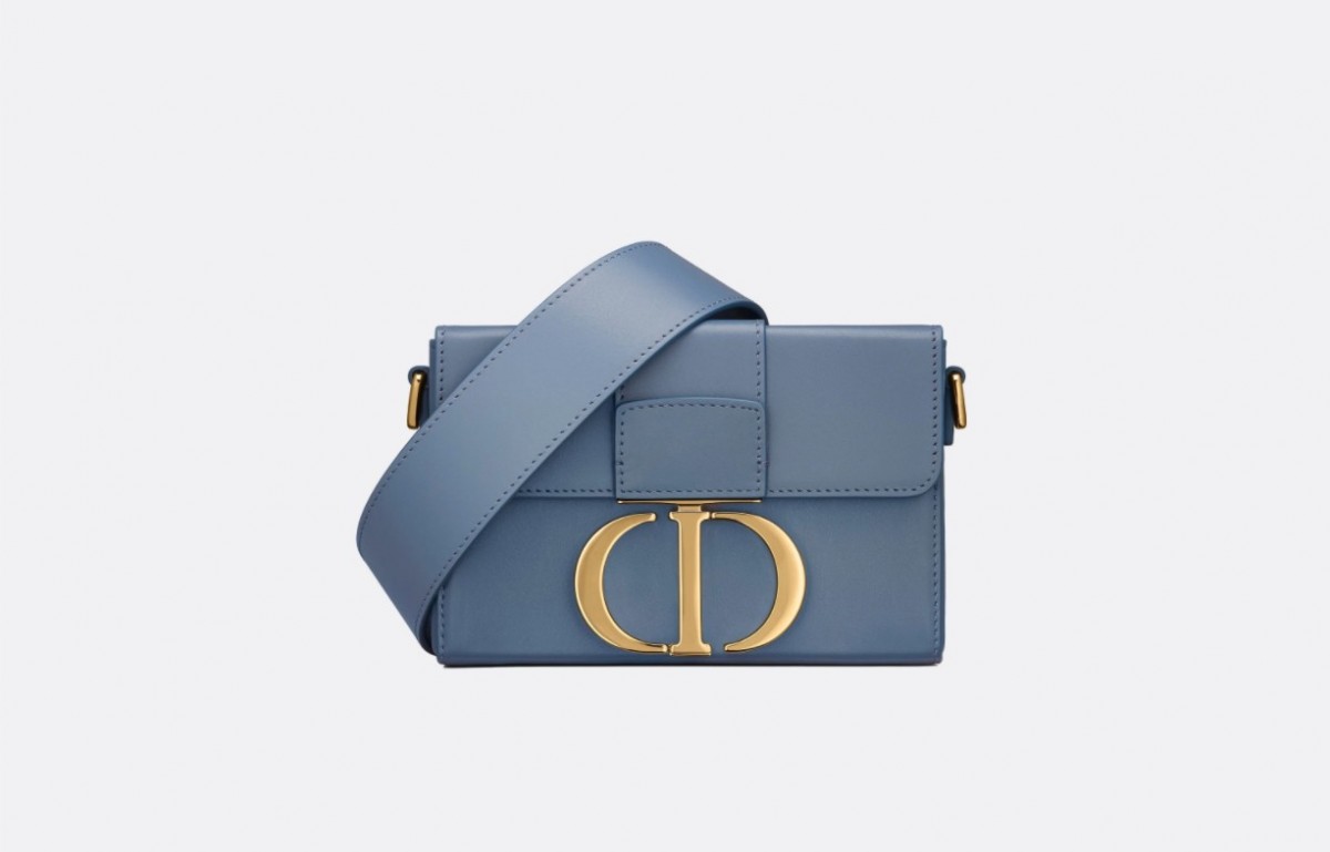 像是早前大熱的丹寧藍、翡翠綠、奶茶啡和啞黑色等