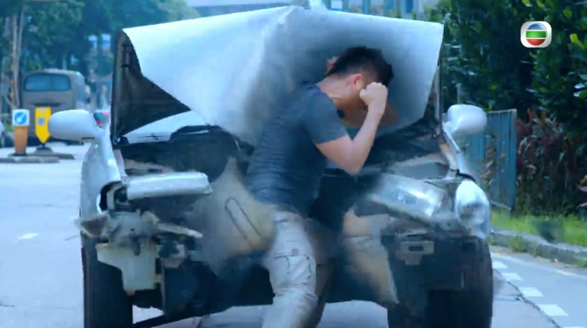 超能使者23另一位男角陳山聰的超能力就是可以刀槍不入，可用身體擋車輛的不死國術隊成員，身形健碩的他是力量的代表。