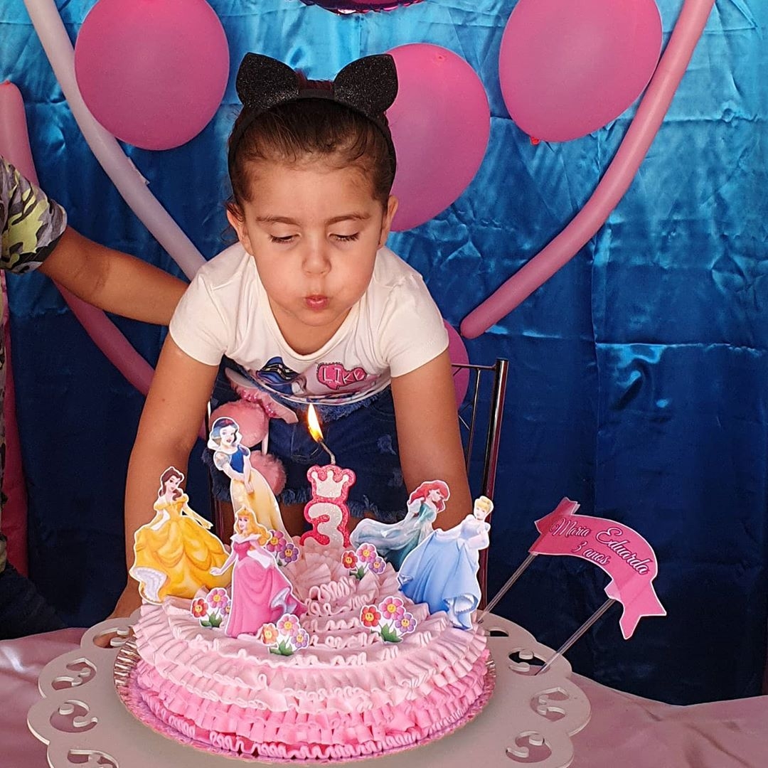 而最近就有一位3歲女童的生日吹蠟燭影片不但於全球爆紅起來，更令片中的小主角成為人氣王，IG更衝破21萬位粉絲！