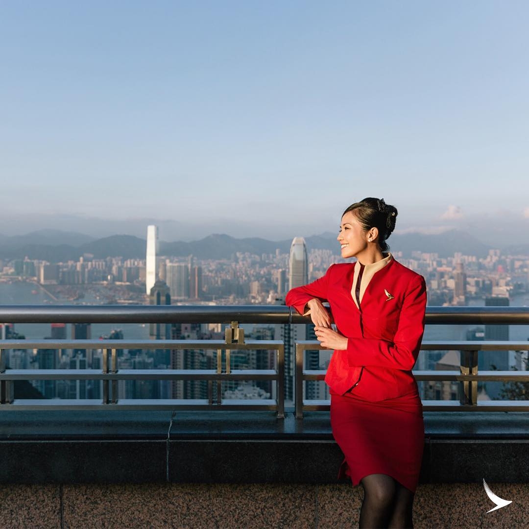 近日就有一名離職空姐阿sa轉型成為Youtuber,開設個人頻道「Smart Travel」講述航空界的奇聞趣事。