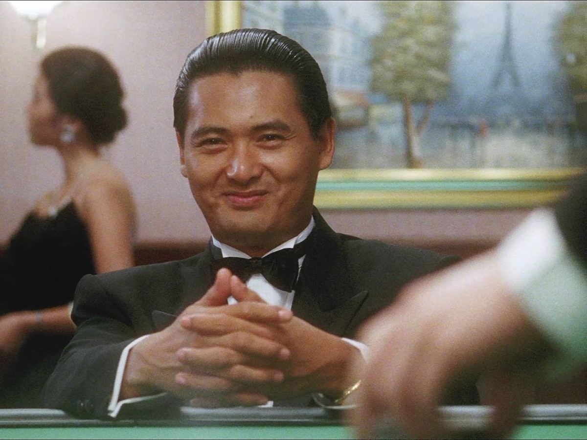 他即時超興奮按耐不住脫口大叫:「舒服!我要飛上青天了!你們被電爆了!」這一句表示「贏錢贏到超級high」的話頓時讓岳父黑面,還拍桌叫他滾蛋!