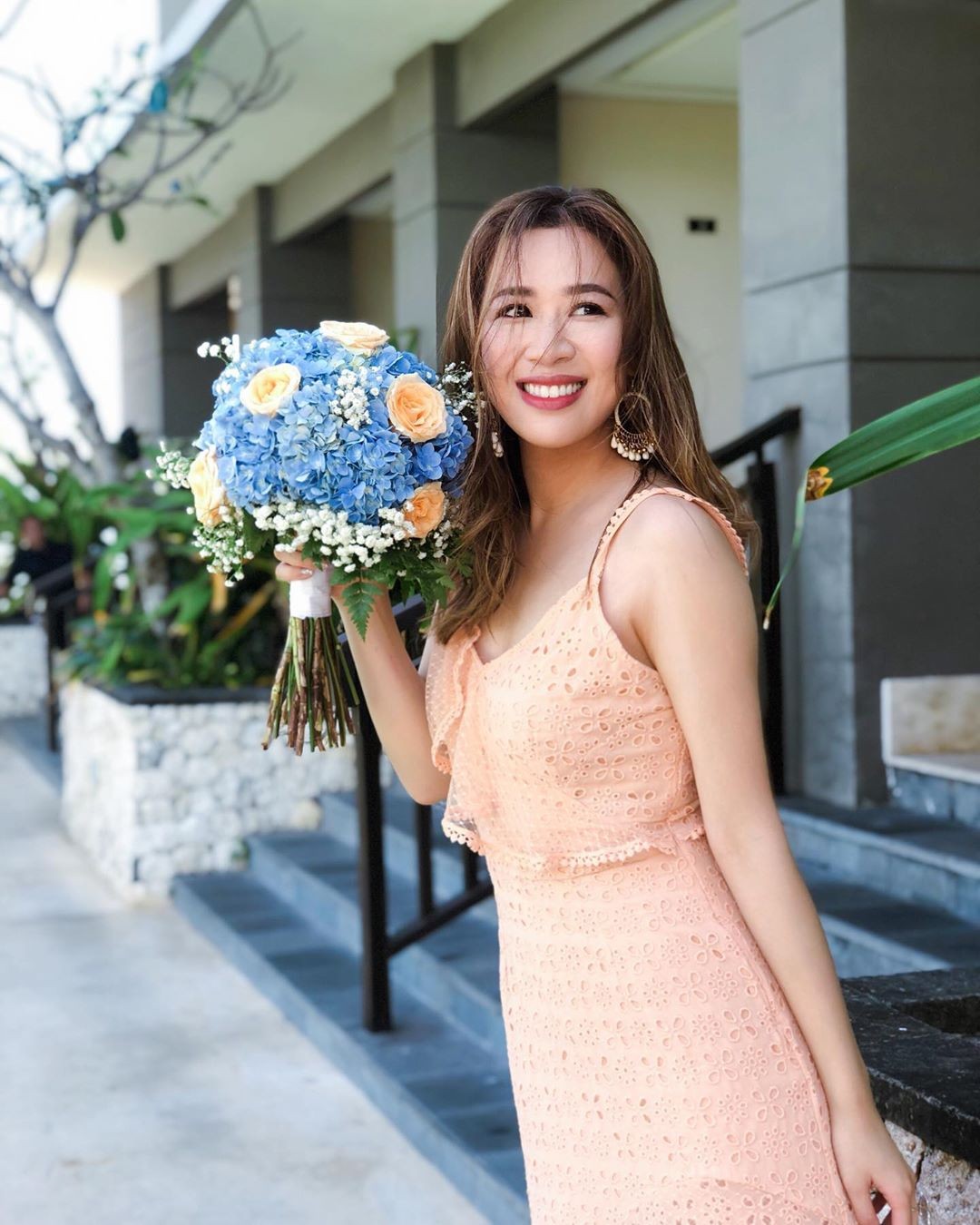 岑杏賢結婚/與金融才俊男友拍拖一年曬巨型鑽戒/接到朱千雪花球