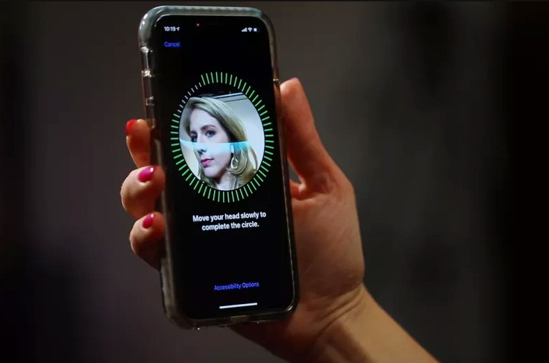 iPhone 13將同時兼備Touch ID＋Face ID, 屏下指紋辨識