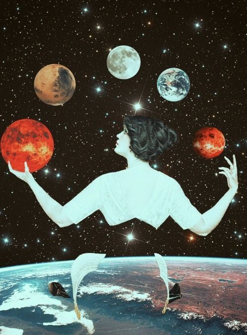 由於水星對沖天王星的關係，那衝動、古怪、不可預測的特質被月水六分、金水六分減輕了。所以被破壞的計劃、商業事務、出行時的意外變動可能反而帶來精彩新機遇喔～