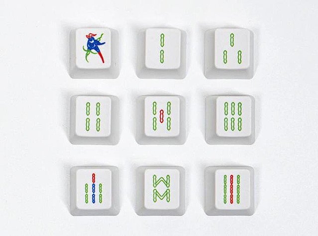 麻雀鍵盤11網民對於產品也十分喜愛,認為這超有質感,稱:「換上後打字一定打超快」,「像真度超高~真的打牌時可以走近鍵盤準備出千!」