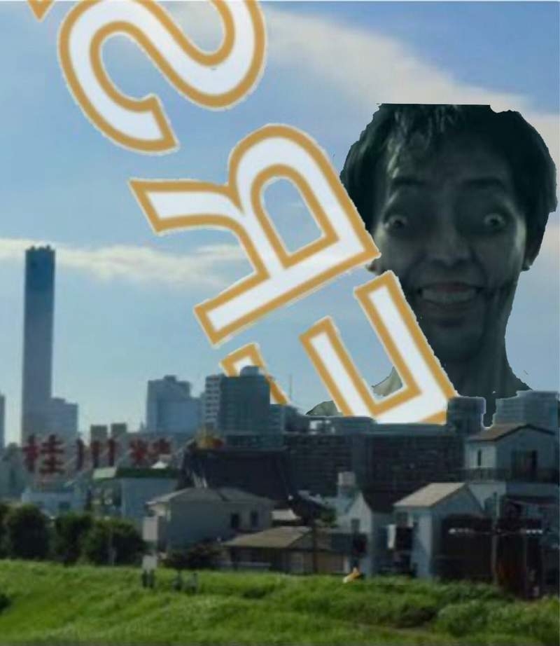 有網民想像每天那麼多遊客到訪打卡,一定會看見超多巨人的人頭,然後附上一張大頭巨人頭像讓網民都嚇到,意想不到如果真的住在那個地球上會有多驚恐~