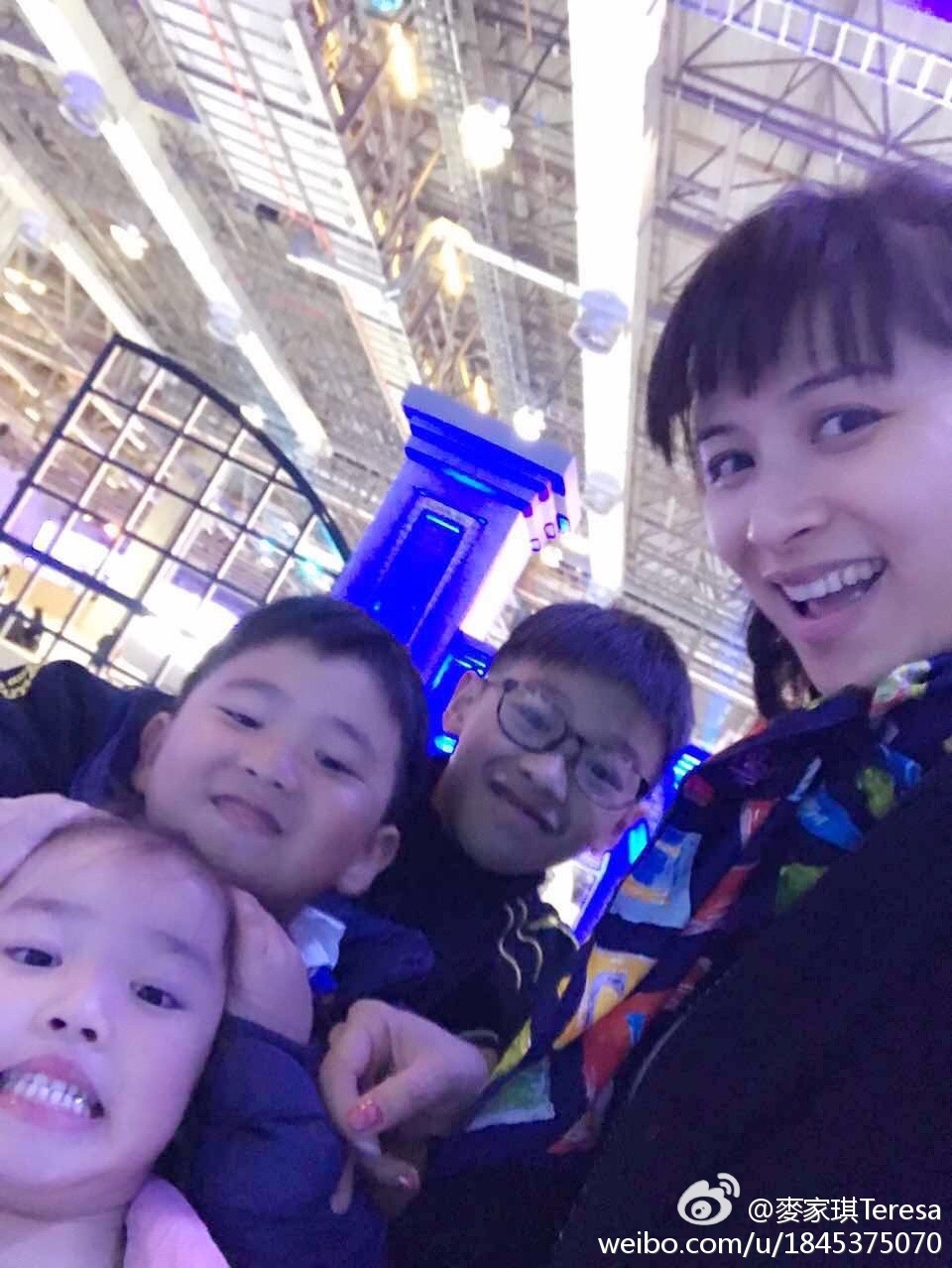 麥家琪怒摑兒子/被兒子質問為何拍三級片性感照