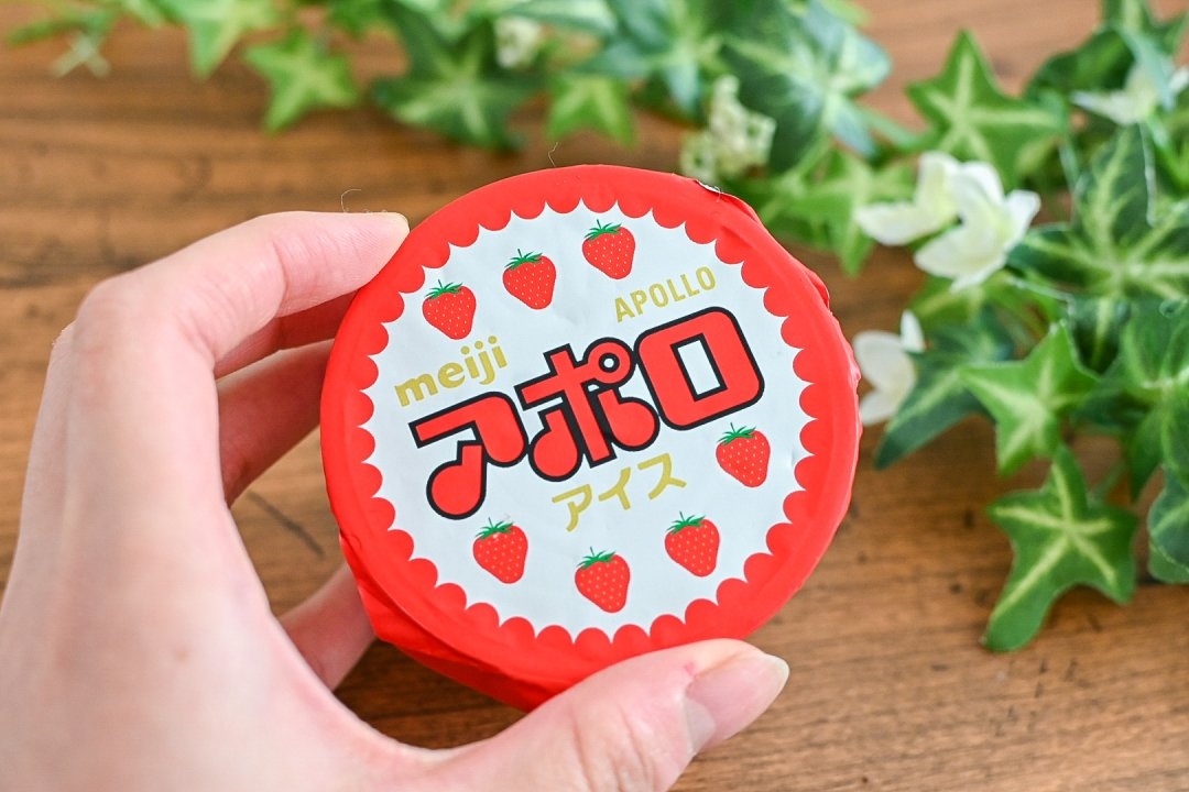 日本明治推出阿波羅草莓朱古力雪糕/酸甜草莓雪糕加香濃朱古醬