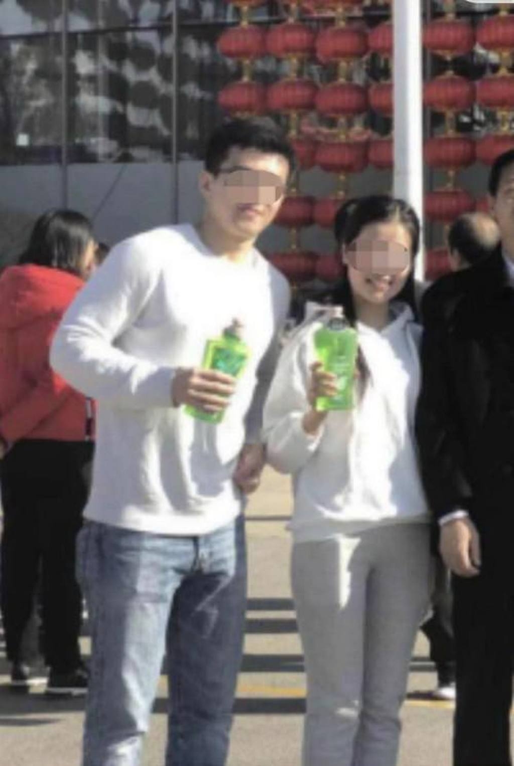 【背老公出軌】內地有位人妻,已為人母,而身為師表的她卻在婚前一直背夫出軌,與同校的男教師偷情,行為太可恥!