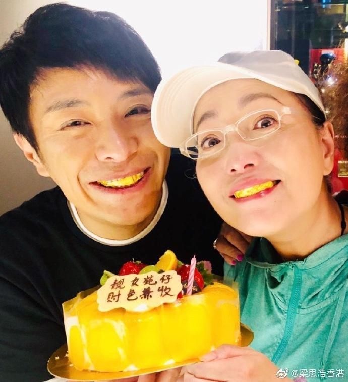 【男藝人生吞貓眼】梁思浩繼續補充稱,該男藝人每次都叫劇務在附近買貓仔或中貓,但不要唔要大貓,然後就用工具把貓眼挖出