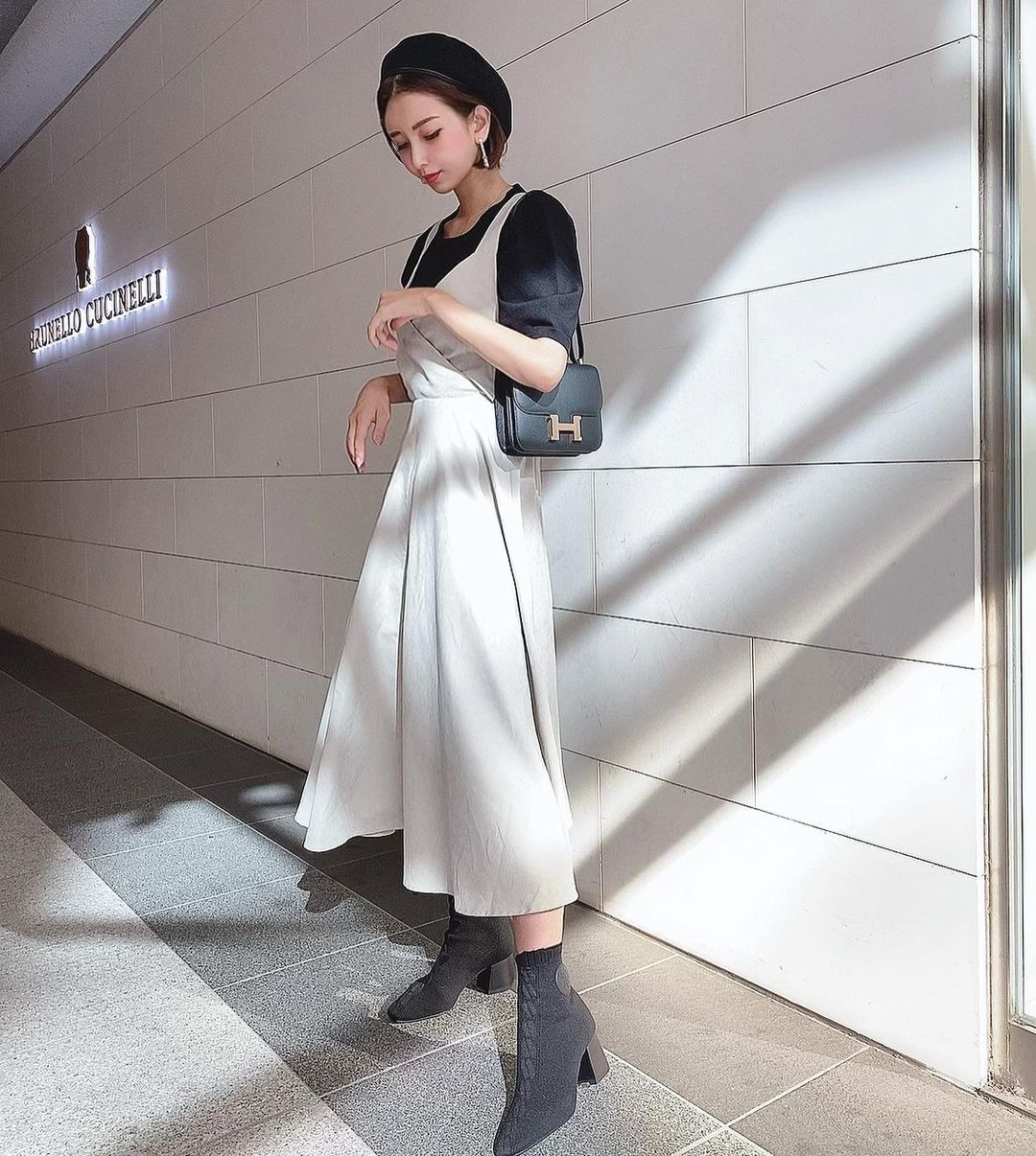 今次要介紹的更是 Hermès 裡面的隱藏斷貨王－Volver 60 襪靴！