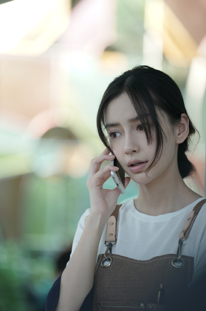Angelababy只接綜藝無劇拍被粉絲指「不務正業」