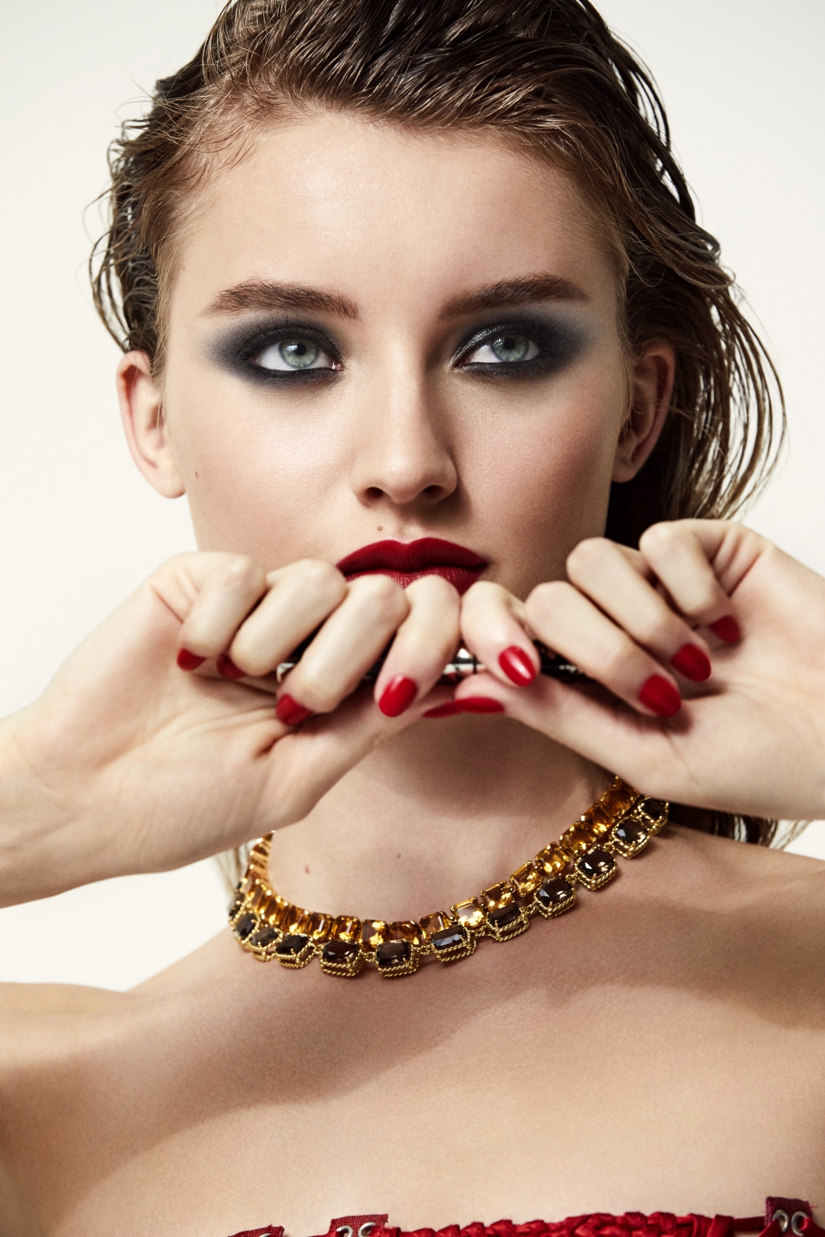 為慶祝 Dolce&Gabbana Beauty 首個香港官方網店正式登場,由即日起至12月3日,更推出了一系列激抵的網店限時買1送2優惠,