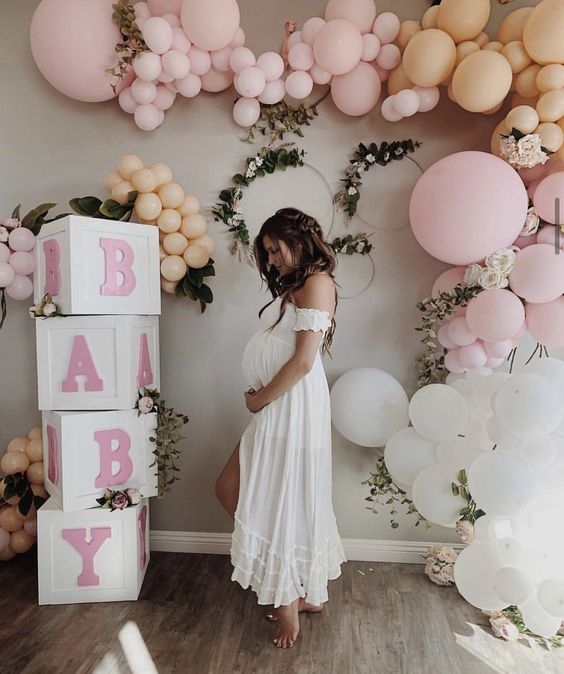 Baby Shower爆妻子派帽,奸夫竟在現場!