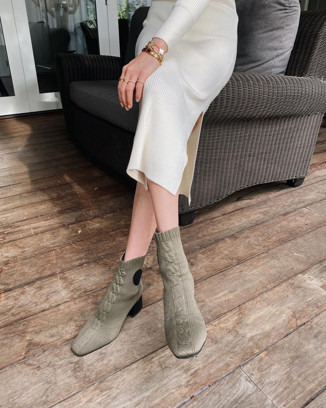 今次要介紹的更是 Hermès 裡面的隱藏斷貨王－Volver 60 襪靴！