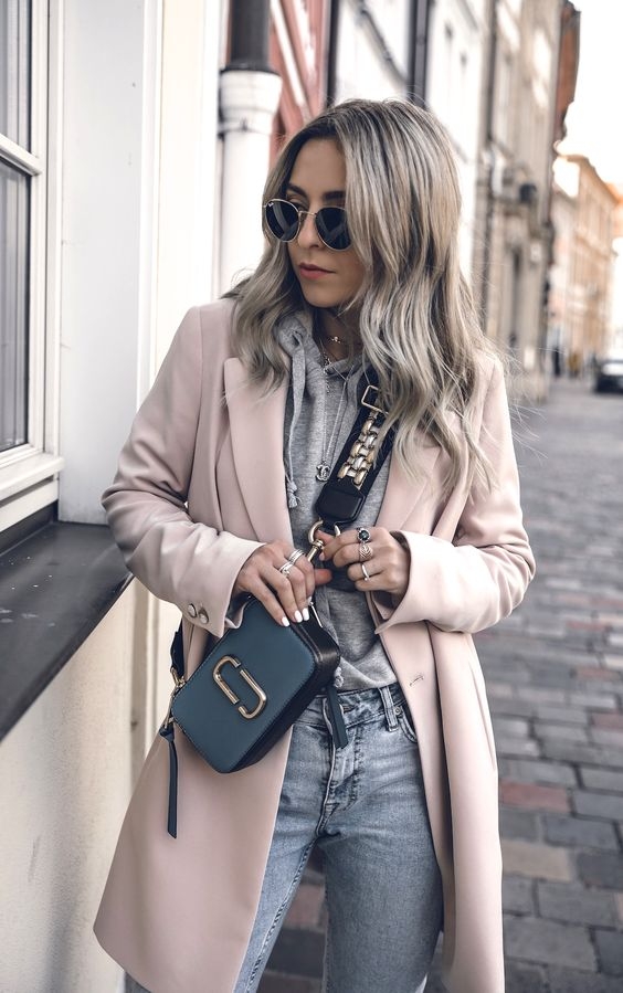 【24s名牌手袋Black Friday2020】Marc Jacobs已是幾十年的時尚品牌,曾經被LVMH集團購入,藉著LV的強大勢力開始進一步發展自己的品牌