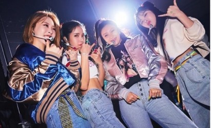 MAMAMOO是韓國近日竄紅的女團,出道6年終於有點起色。在節目中,他們大訴「減肥經」,指在出道時曾由60kg減至45kg,功效如此顯著,她們的瘦身餐單竟然超豐富!她們公開瘦身大法,提供不少「非殘忍」的減食法,獲得不少網民留意~