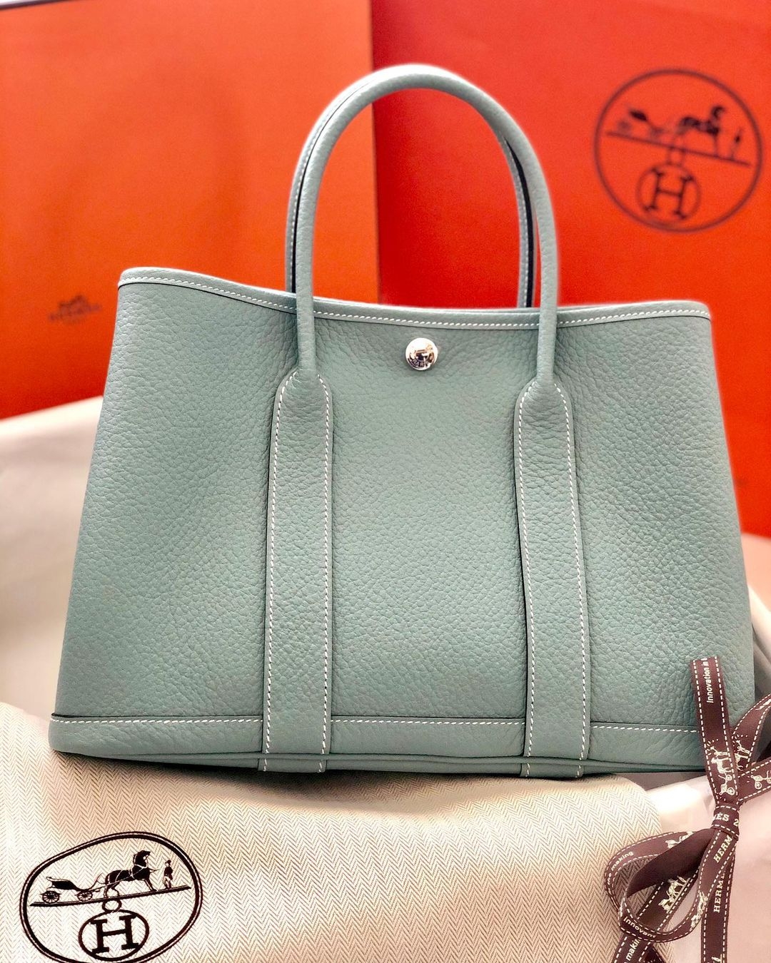 【Hermès手袋】「Hermès Garden Party Bag」手袋採用了高貴優雅款的全皮革!