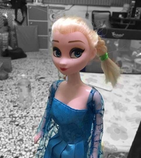 【Frozen Elsa禿頭】那位媽媽就有問到網民「如何向女兒解釋Elsa的髮量問題」,有網民就衷心建議她可以藉此教育小孩,讓他改掉平日的壞習慣