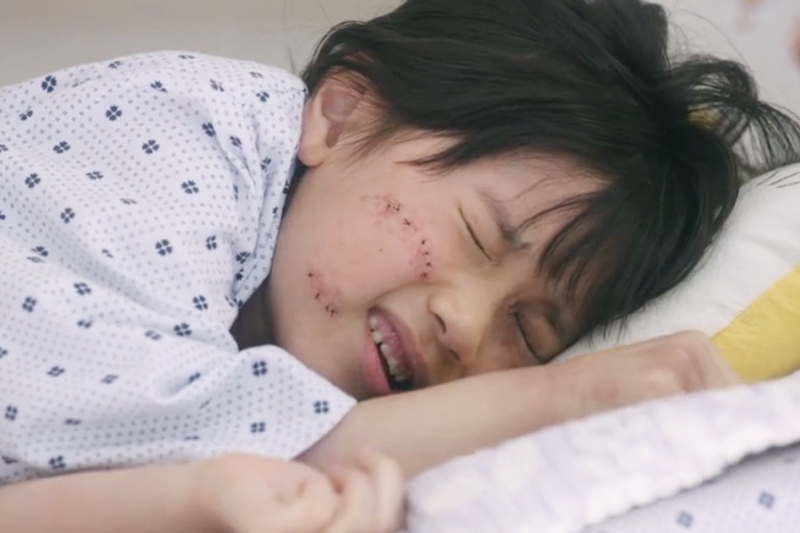 除了韓國民眾外,不少人也是透過電影《素媛》而了解事發經過,亦無一對趙斗淳的所作所為不感到怨恨和心寒!