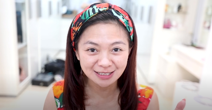 大家認為超紅美魔女 Puspa Dewi 像幾歲?
