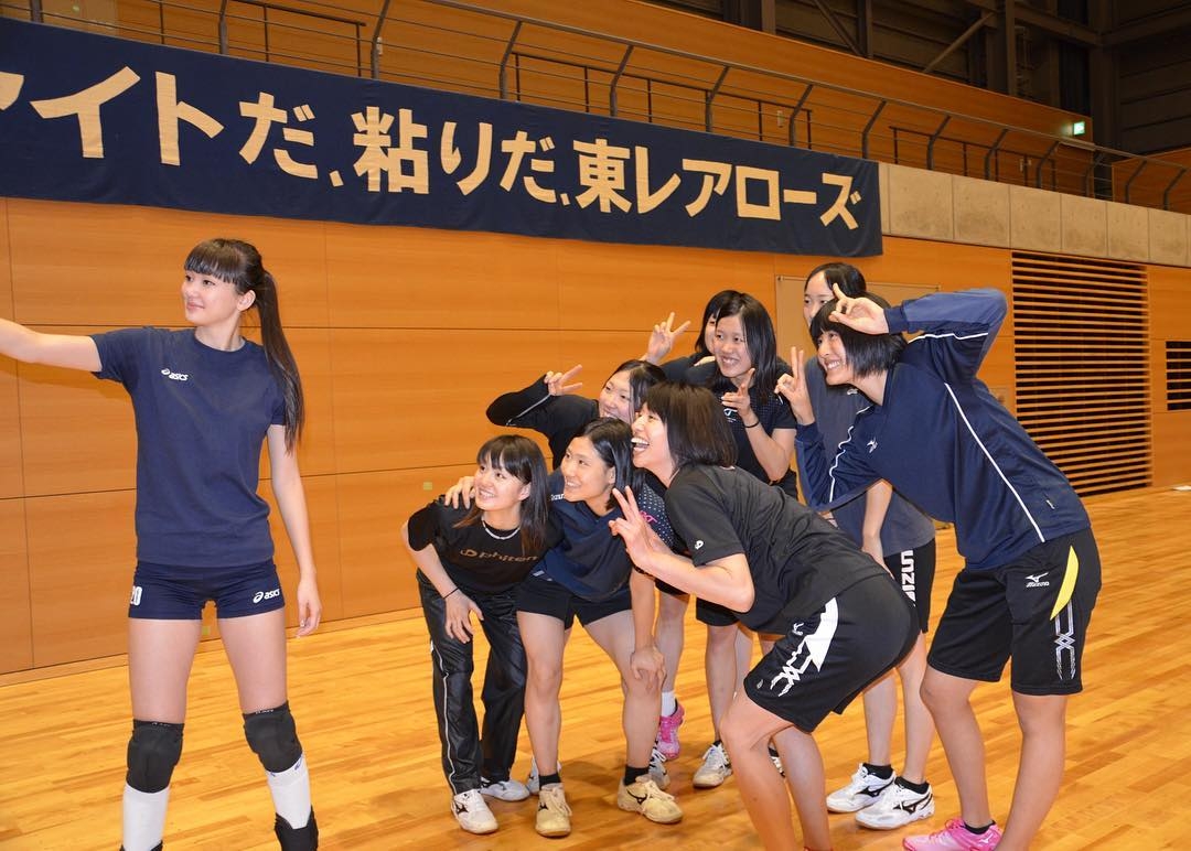 莎賓娜(Sabina Altynbekova)這個名字,相信無論是否排球狂熱者都不會陌生!2014年憑著亞洲青年排球錦標賽而一炮而紅,