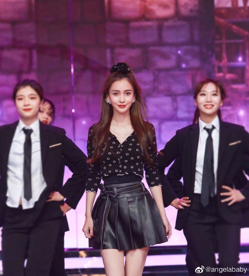 張柏芝內地商演唱歌走音超尷尬/盤點圈中4位唱歌難聽女星