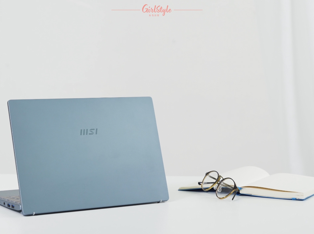 Product shot_Blue