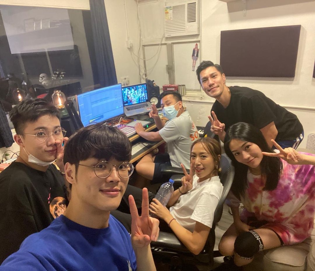 CY & 卡文