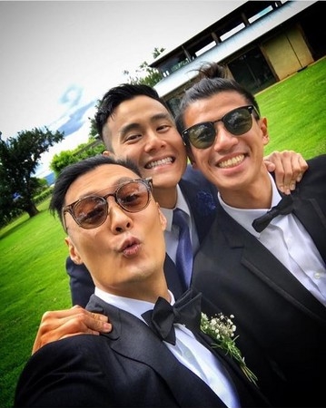 彭于晏也陪伴余文樂過他的喜事,無論結婚還是生小孩,他也一定會到場分享喜悅。