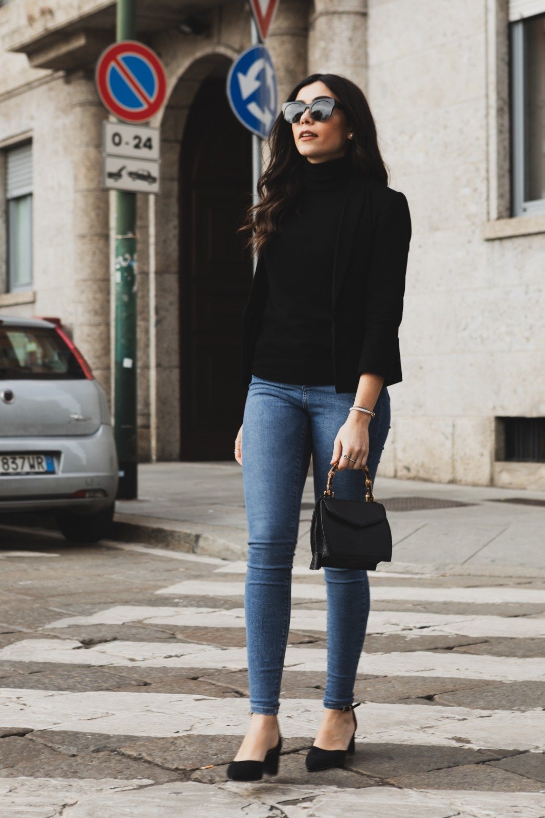 【MIRTA網購手袋】加入竹節手柄設計盡顯簡約大方,真的是每一處的設計都是用心之作!