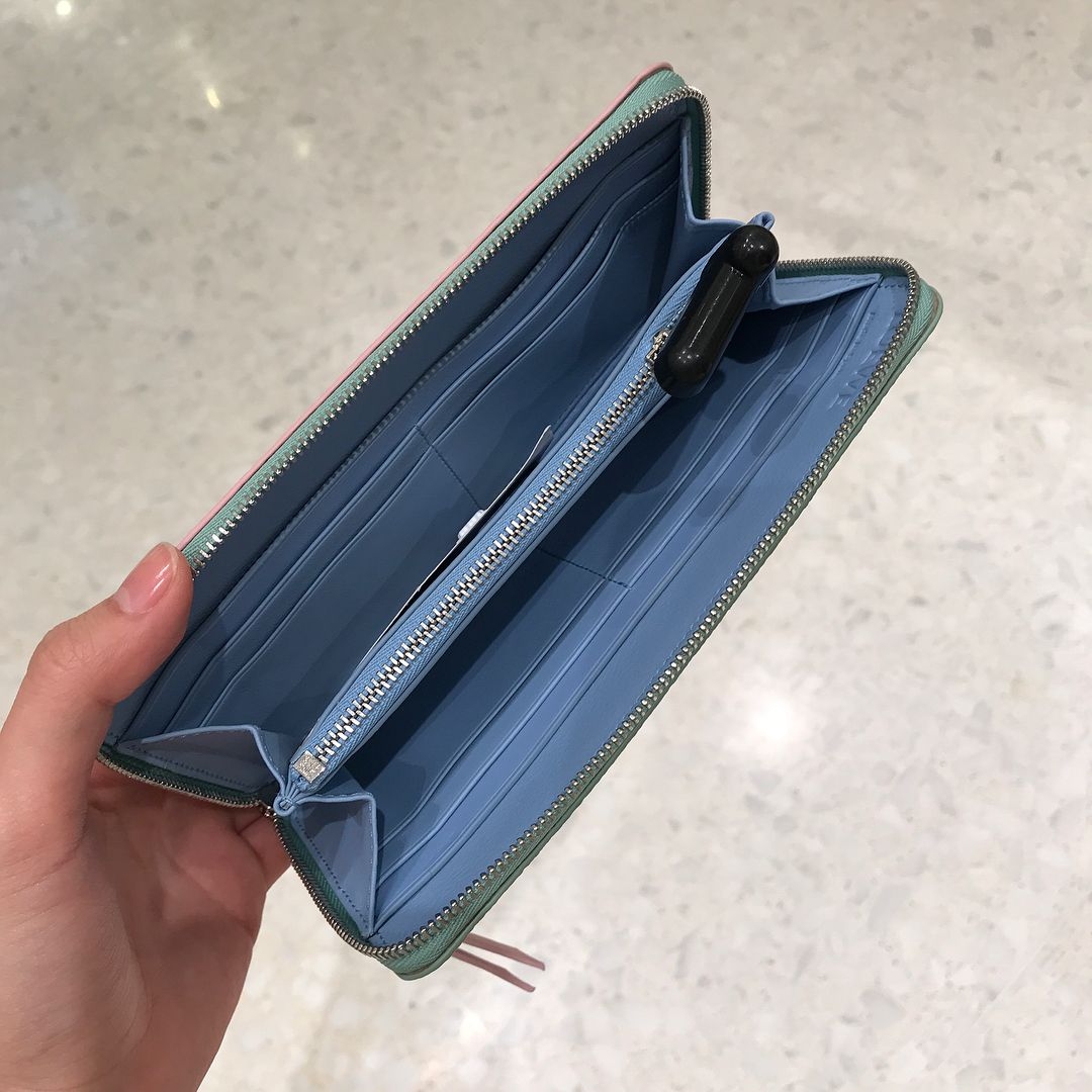 粉嫩格仔紋長夾錢包