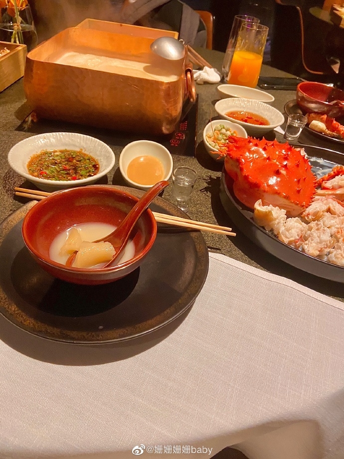 假名媛遇上假富二代?初見面豪食2萬火鍋