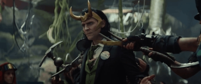 洛基(Loki)的獨立影集一共有6集,並預計於2021年5月在Disney+獨家上架。最新預告片中,就連結了《復仇者聯盟:終局之戰》中眾人要拿取魔方的情節,在魔方掉到Loki的腳邊,他就利用利用空間寶石逃脫,並企圖穿越時空改變人類的歷史,眾人都非常期待他的下落和他會造成的影響。