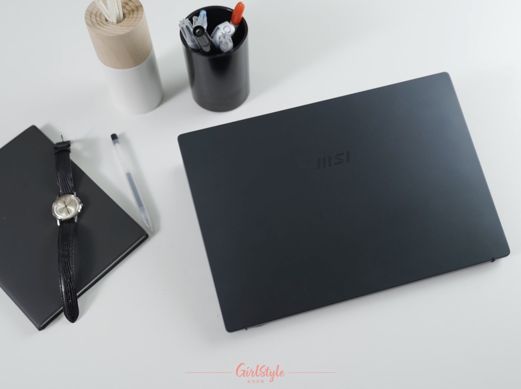 Product shot_Grey