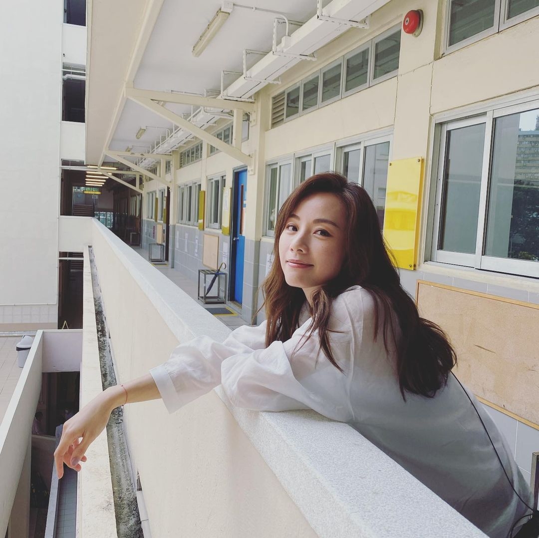 只是其實早在《男排女將》之前,鄧麗欣早就憑藉精湛的演技證明自己從「偶像派」蛻變成「演技派」。