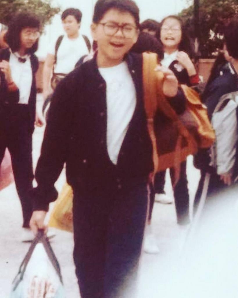 【香港男明星學生相】森美小時候是小胖子吧!他之前曾上載過自己的童年照,真的沒有一個地方認出他來