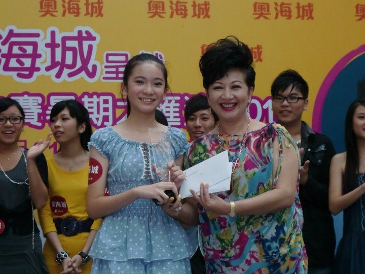 【全民造星3】Cloud雲浩影與莊錠欣Elkie同為薛家燕愛徒 和陳葦璇同屆中學唱歌比賽