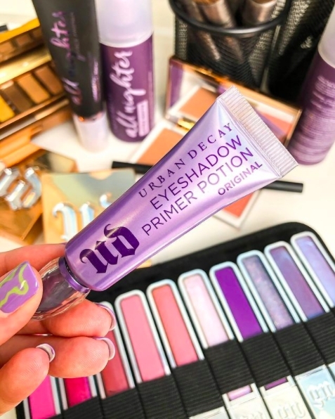 Instagram@urbandecaycosmetics