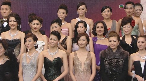 !近日容祖兒、胡杏兒就應邀出席內地「時尚先生2020」頒獎禮,