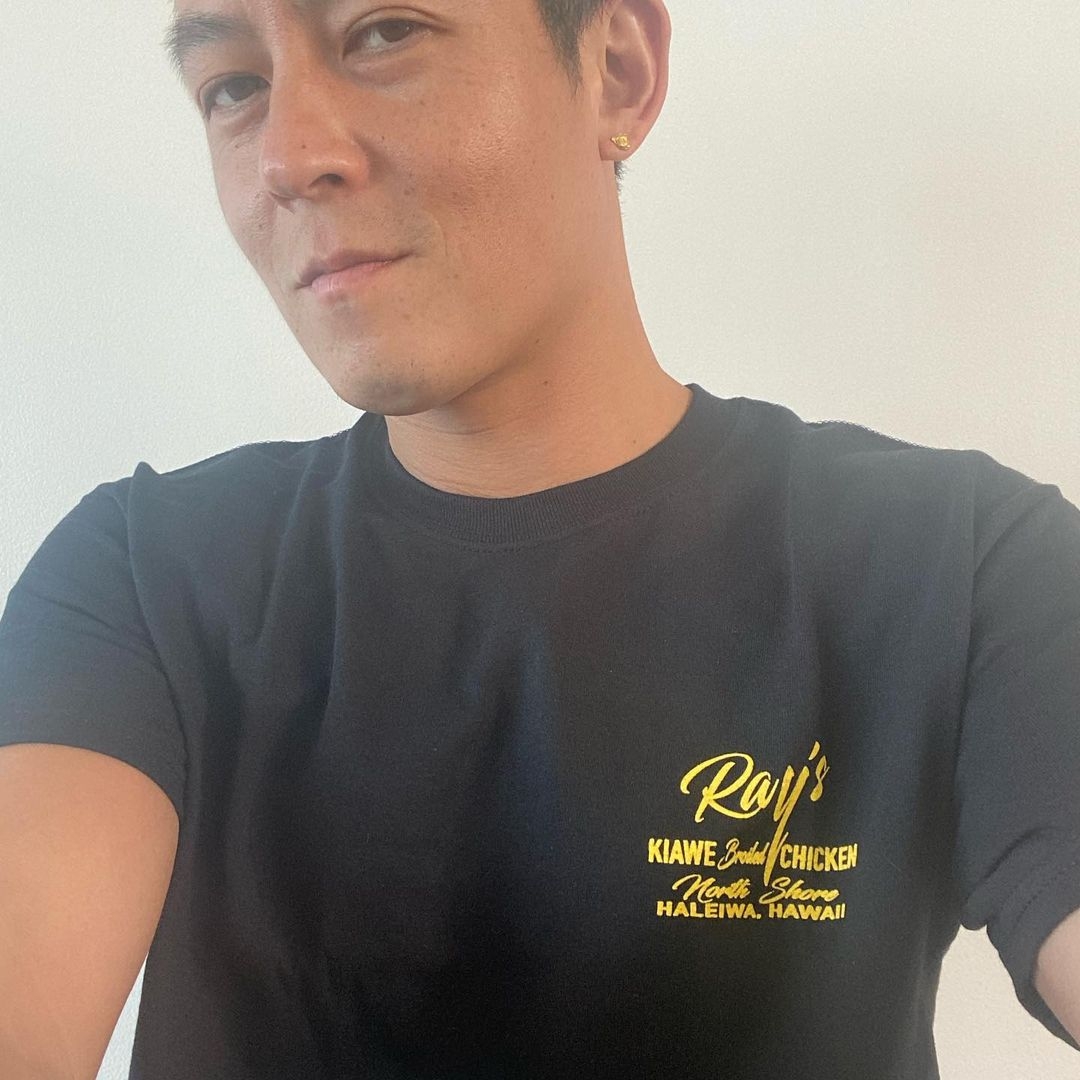【香港男明星學生相】陳冠希從小到大就是像有混血兒的外國人樣,所以小時候就很有小男孩的魅力了!