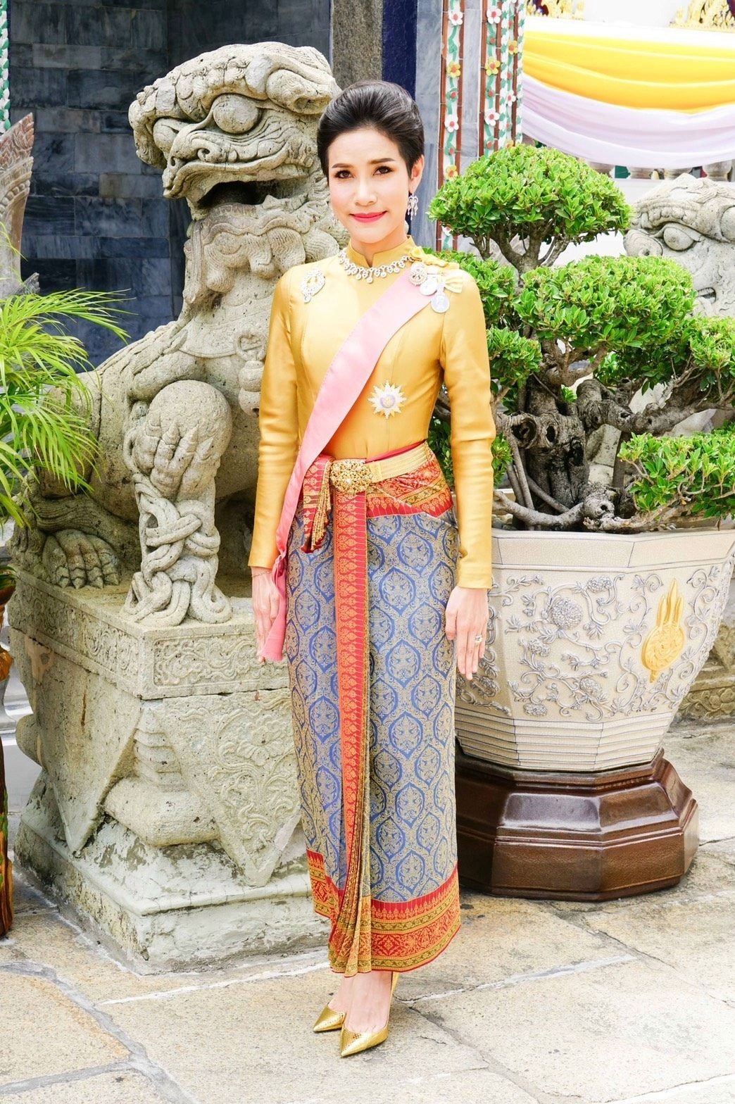 【泰國廢妃】出家西拉米也將復寵/貴妃詩妮娜不雅照流出反獲泰王寵愛