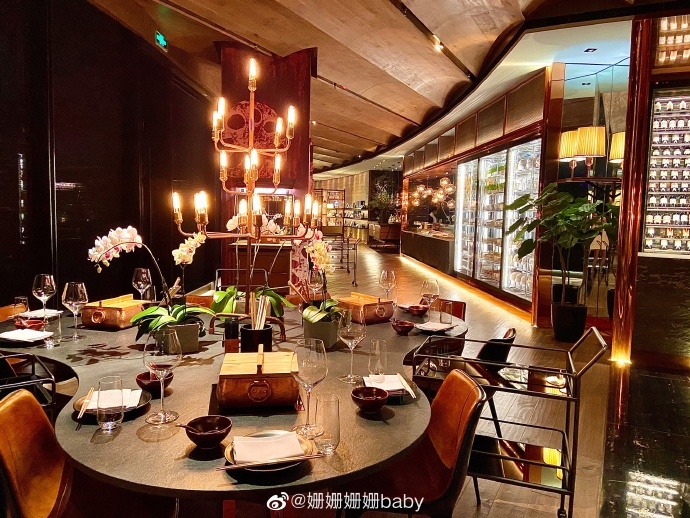 假名媛遇上假富二代?初見面豪食2萬火鍋